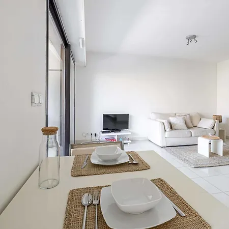 Charming With Balcony-pool - Cannes